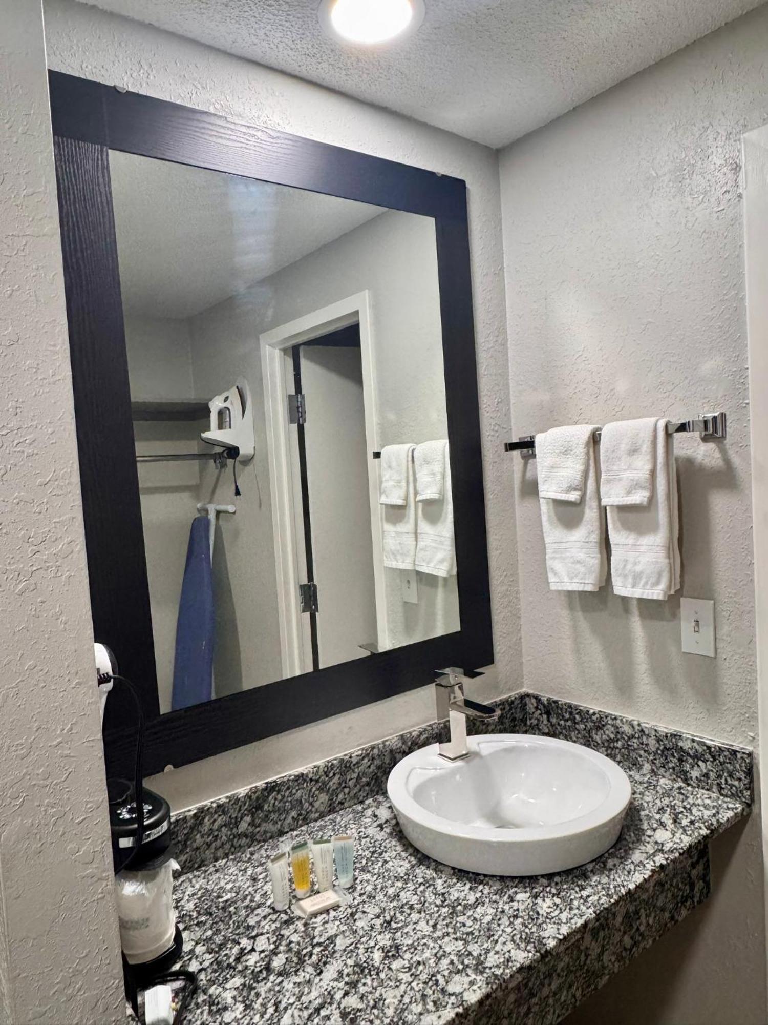 Super 8 By Wyndham Great Falls City Center Exterior foto
